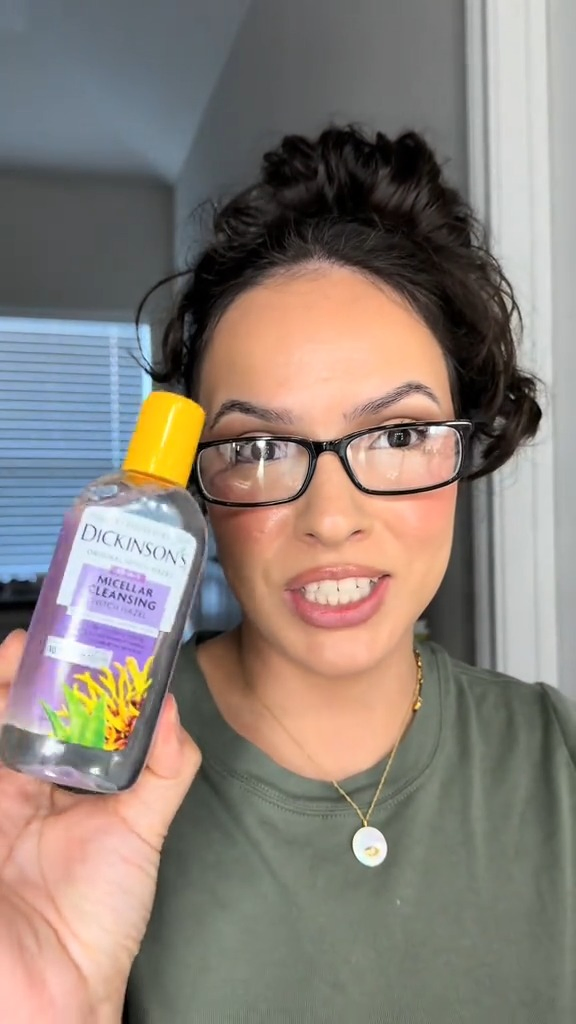 Have you fallen in love with our Micellar Cleansing Witch Hazel yet?! 💜 Instead of being water-based like regular micellar water, we use genuine witch hazel! So you’re not just removing makeup, you’re toning and cleansing, too! 

Thanks to our amazing ambassador @victoriapriddy for sharing her review. xoxo 

#WitchHazel #SkincareSoulmate #Dickinsons #MakeupRemover #MicellarWater #SkincareRoutine #MakeupRoutine